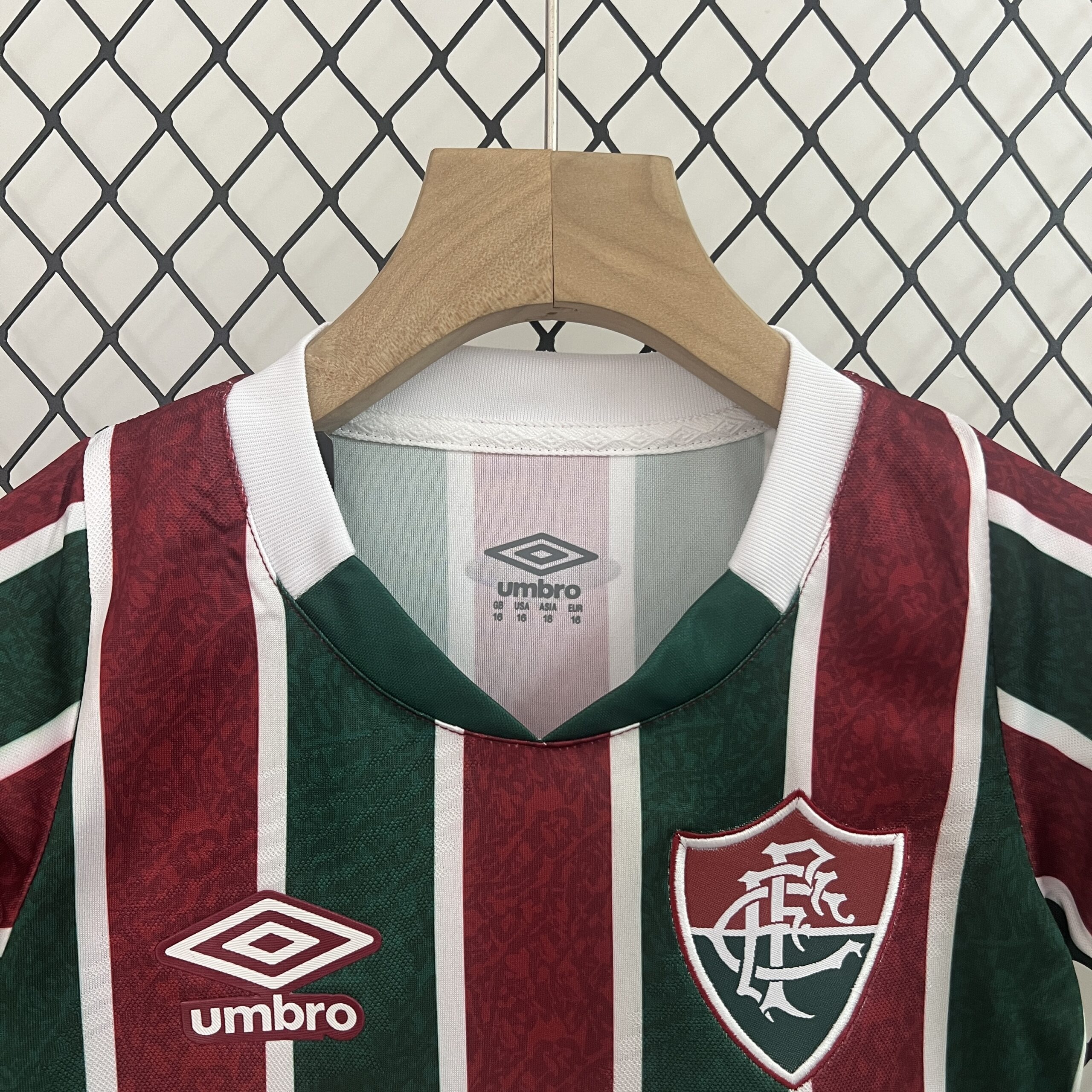 24 25 kids Fluminense home size 16-28 - Image 4